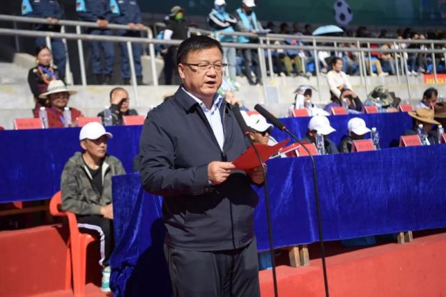 特朗普全力支持候选人，共和党内部却陷入分歧与争斗
